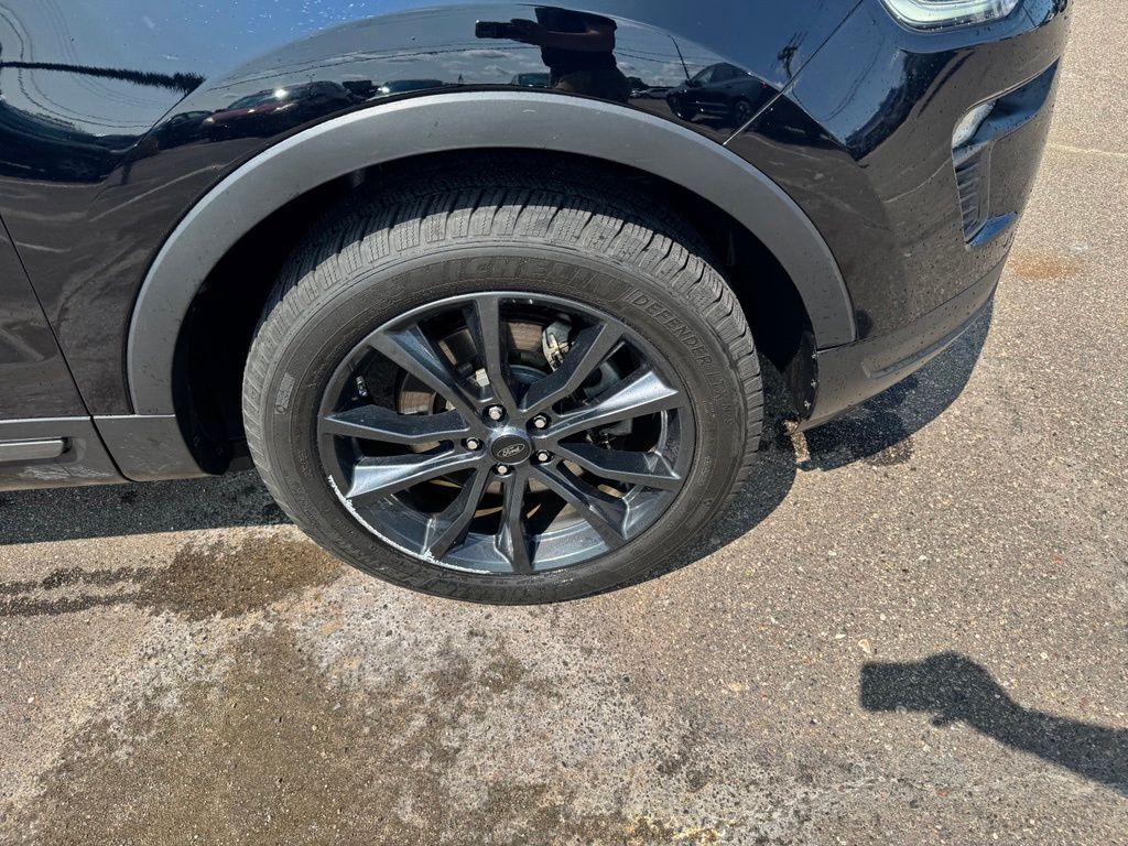 Thumbnail: 2018 Ford Explorer - 14
