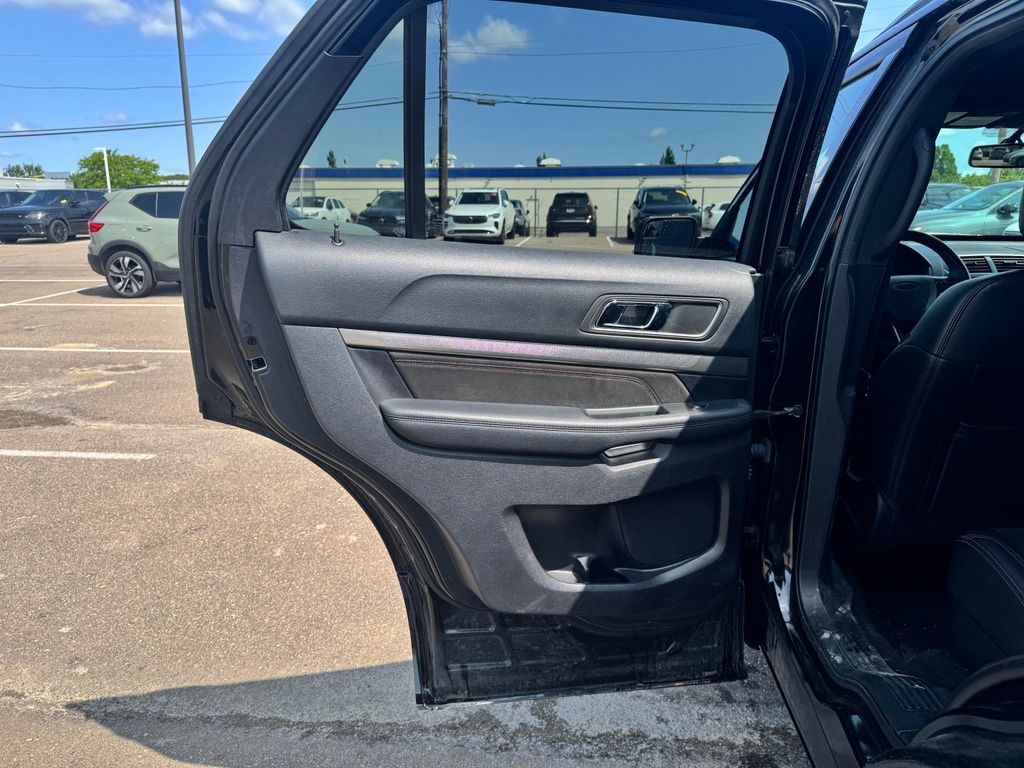 Thumbnail: 2018 Ford Explorer - 18