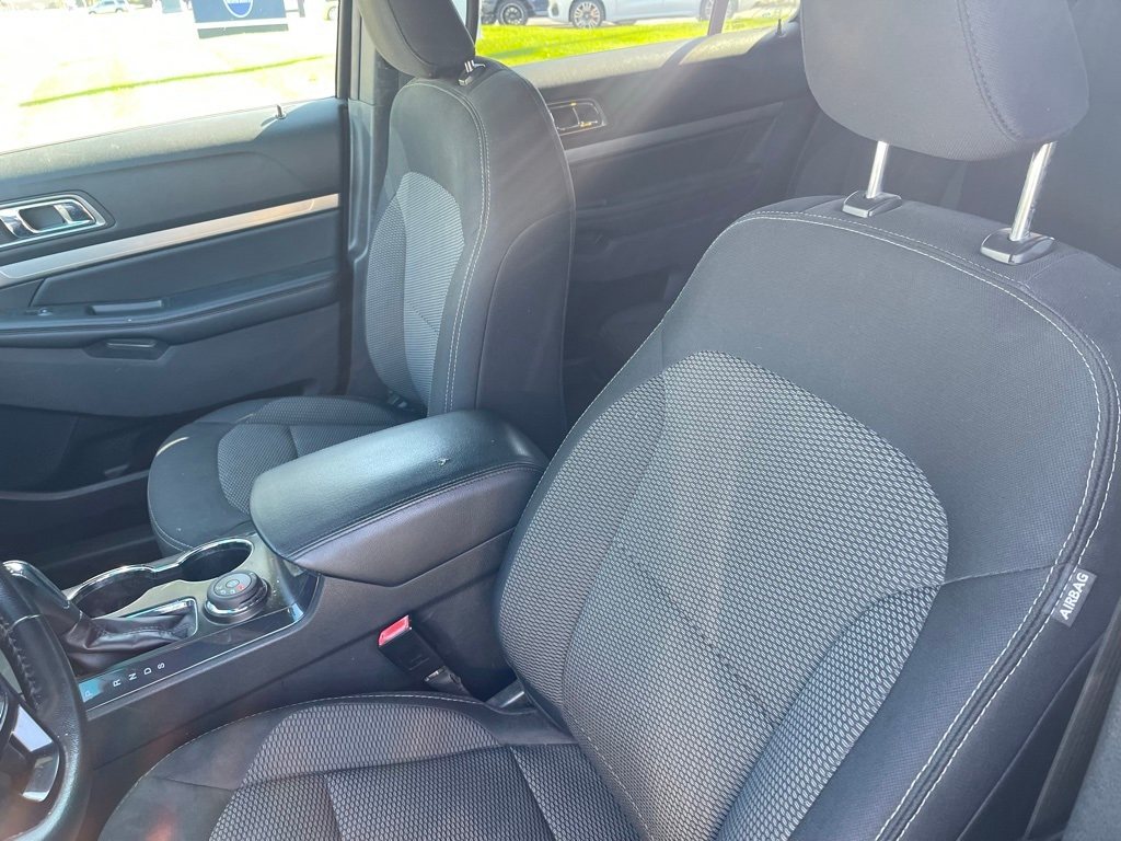 Thumbnail: 2019 Ford Explorer - 10