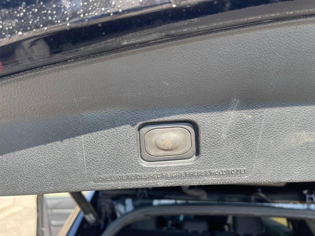 Thumbnail: 2019 Ford Explorer - 24