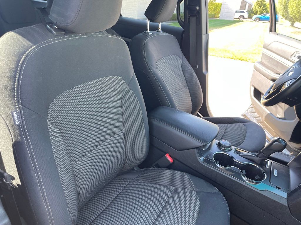 Thumbnail: 2019 Ford Explorer - 11