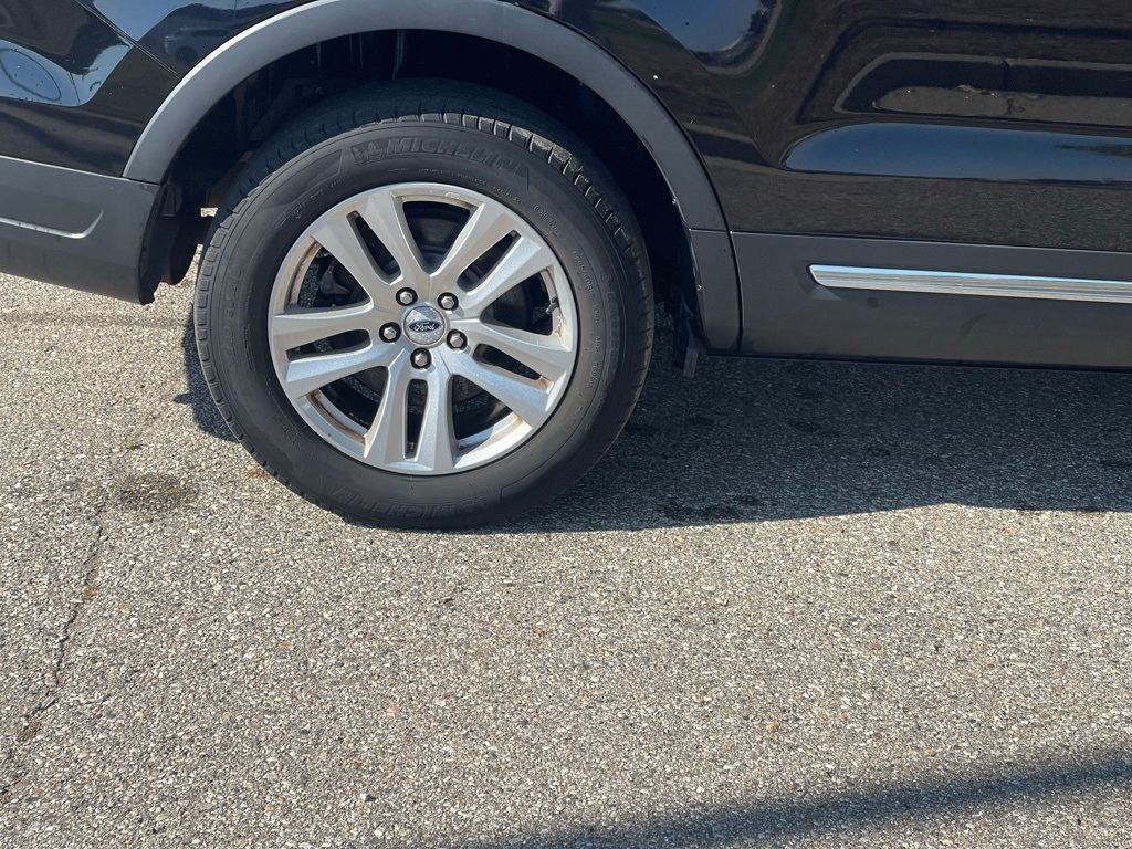 Thumbnail: 2019 Ford Explorer - 30