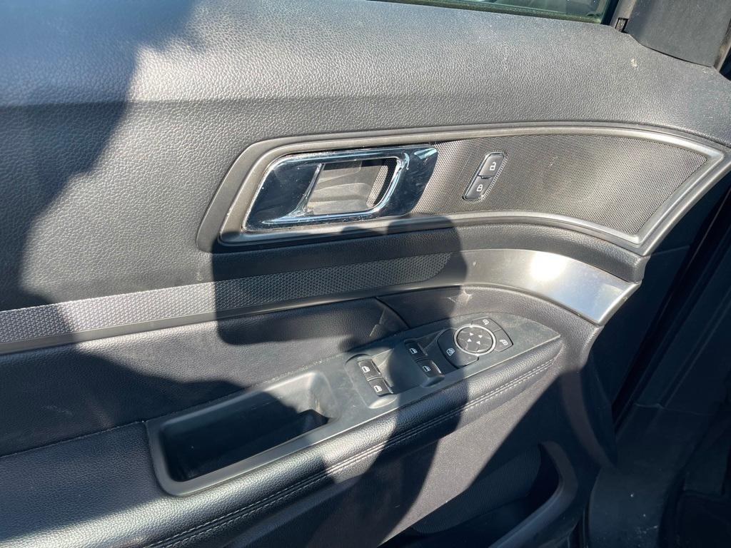 Thumbnail: 2019 Ford Explorer - 22