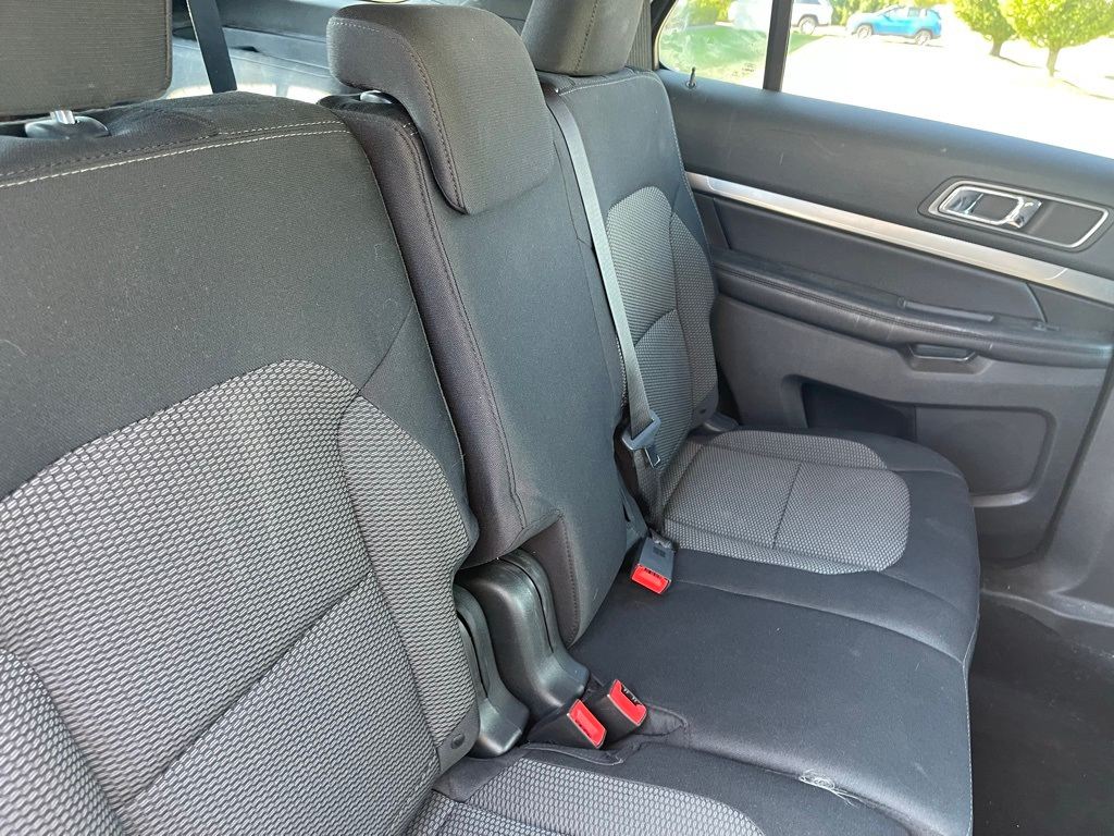 Thumbnail: 2019 Ford Explorer - 26