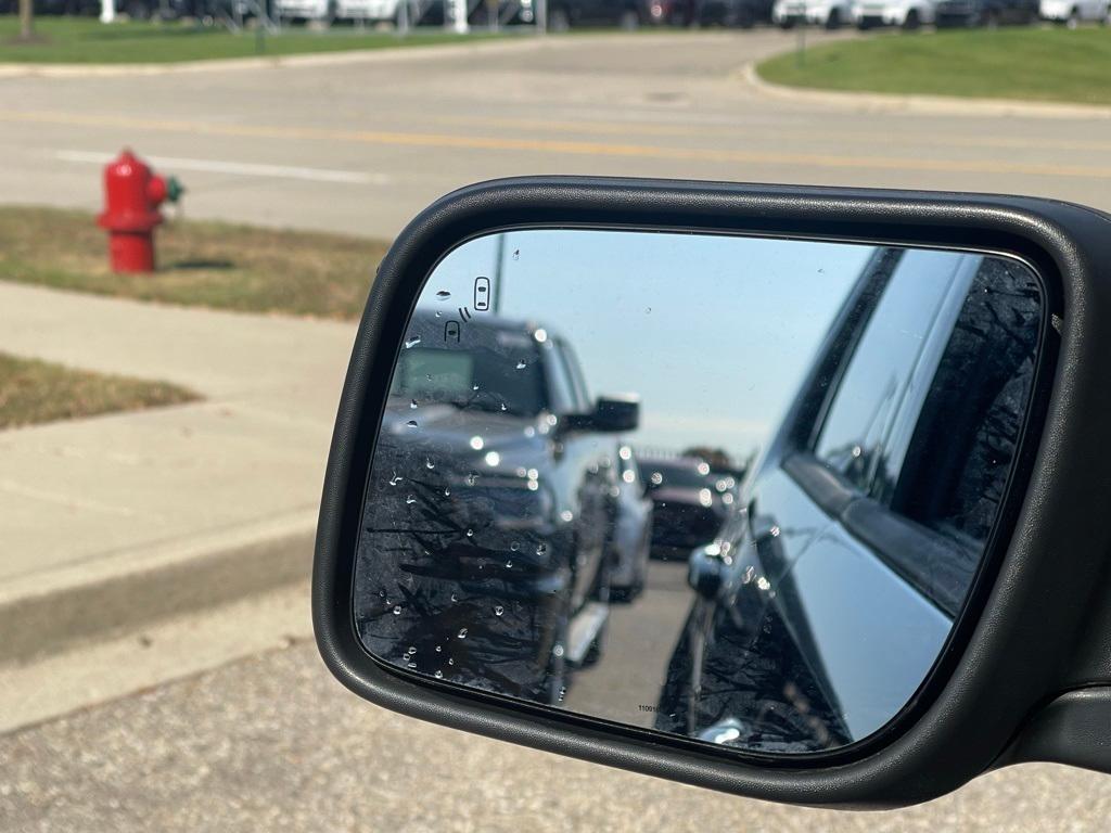 Thumbnail: 2019 Ford Explorer - 8