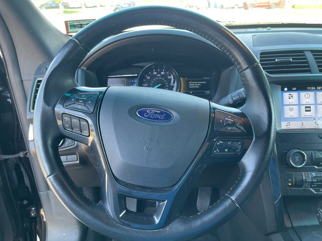 Thumbnail: 2019 Ford Explorer - 14