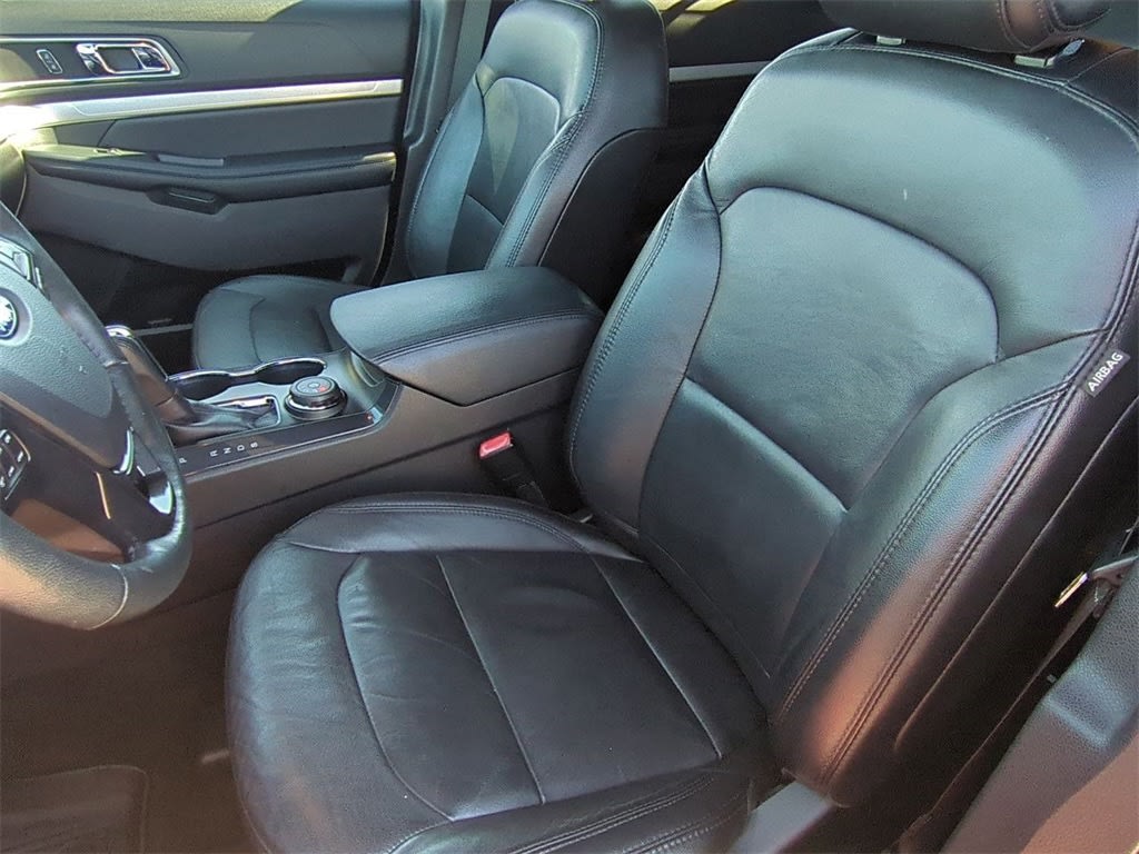 Thumbnail: 2017 Ford Explorer - 10