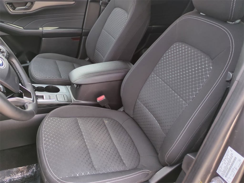 Thumbnail: 2023 Ford Escape - 10