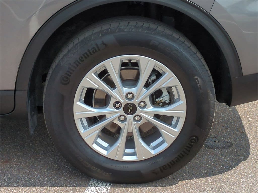 Thumbnail: 2023 Ford Escape - 7