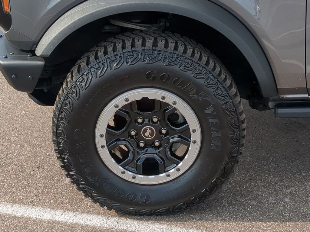 Thumbnail: 2023 Ford Bronco - 7