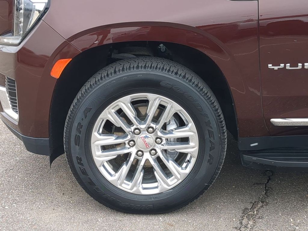 Thumbnail: 2023 GMC Yukon XL - 8