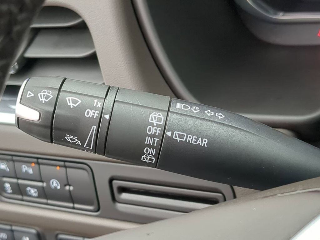 Thumbnail: 2023 GMC Yukon XL - 15