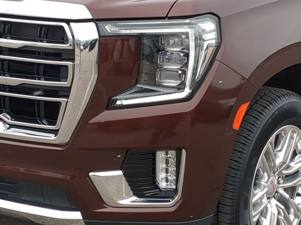 Thumbnail: 2023 GMC Yukon XL - 23