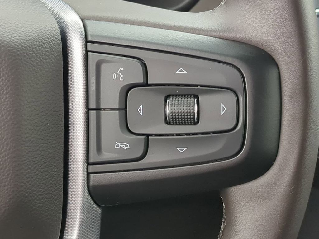 Thumbnail: 2023 GMC Yukon XL - 31