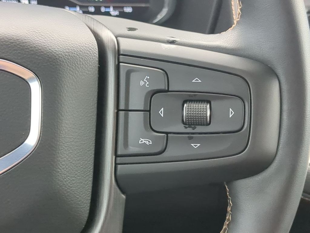 Thumbnail: 2024 GMC Yukon XL - 28