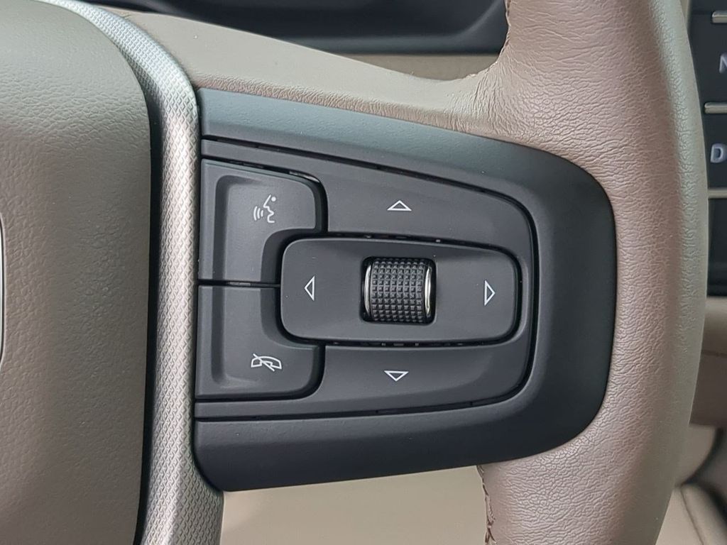 Thumbnail: 2022 GMC Yukon XL - 28