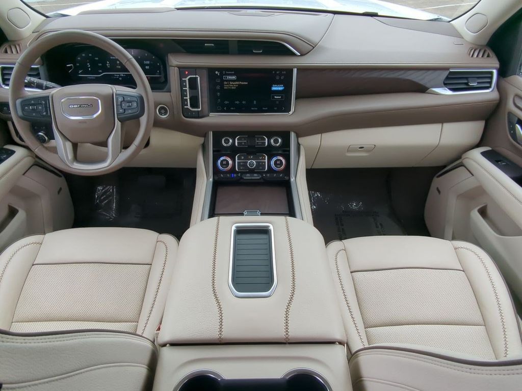 Thumbnail: 2022 GMC Yukon XL - 9