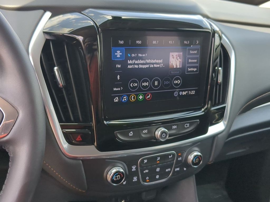Thumbnail: 2020 Chevrolet Traverse - 14