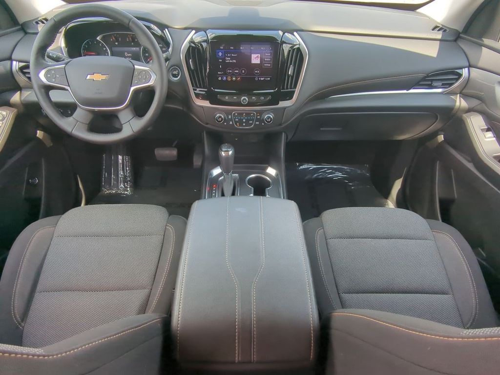 Thumbnail: 2020 Chevrolet Traverse - 9