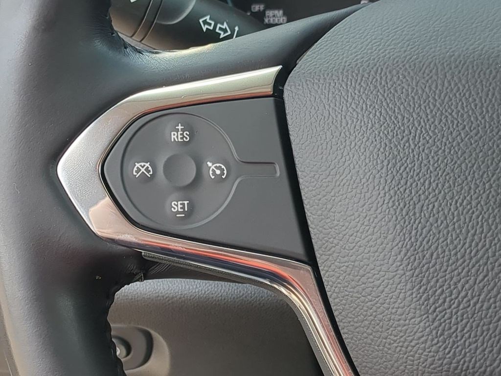 Thumbnail: 2020 Chevrolet Traverse - 27