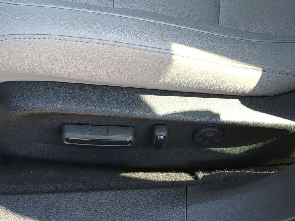 Thumbnail: 2018 Honda Accord - 23