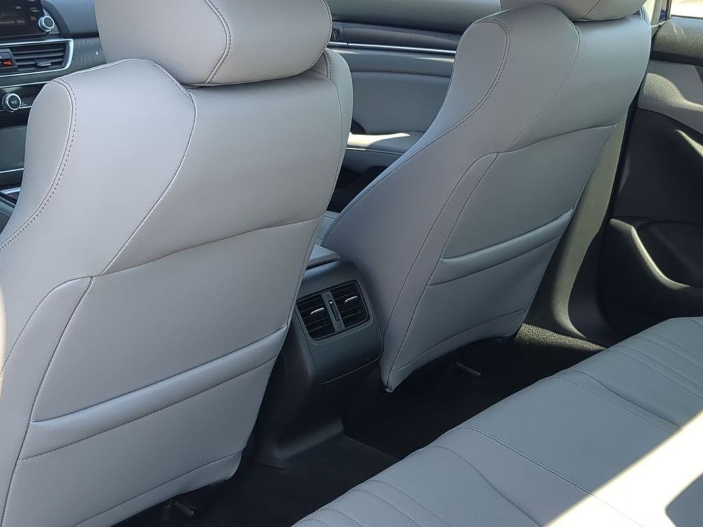 Thumbnail: 2018 Honda Accord - 24