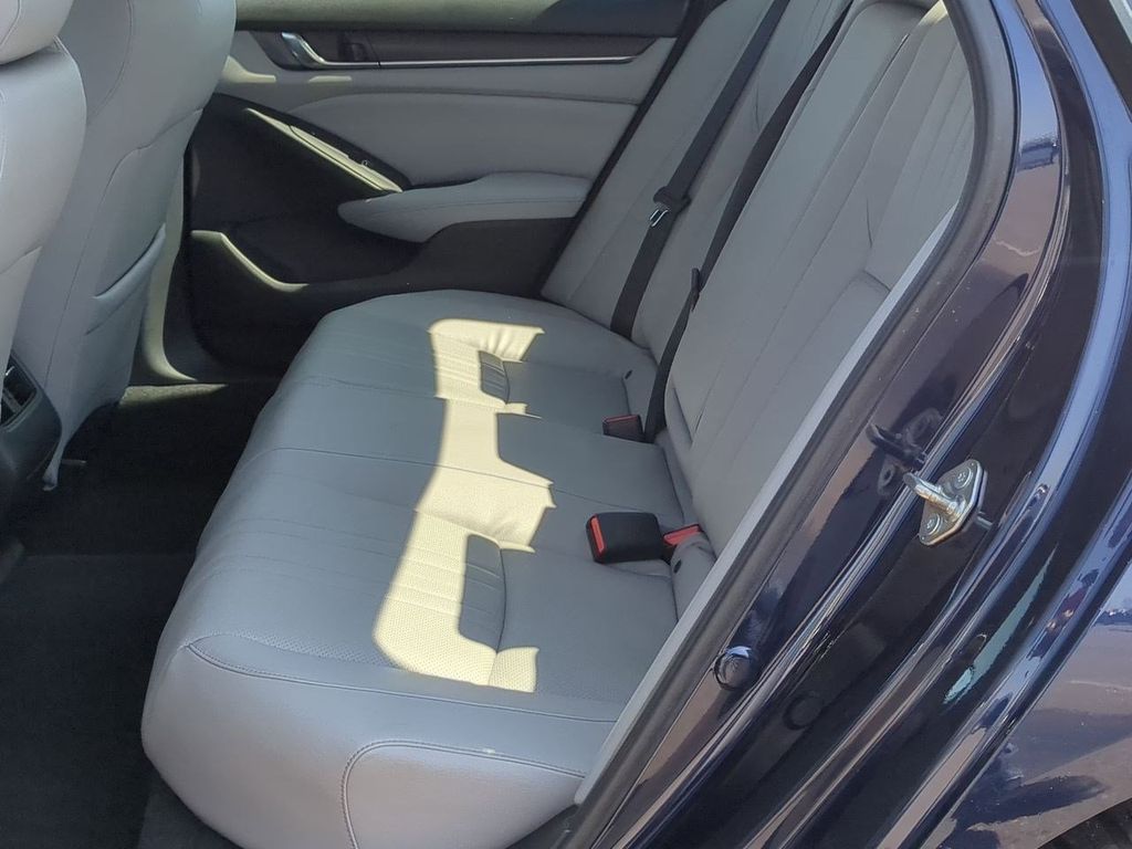 Thumbnail: 2018 Honda Accord - 11