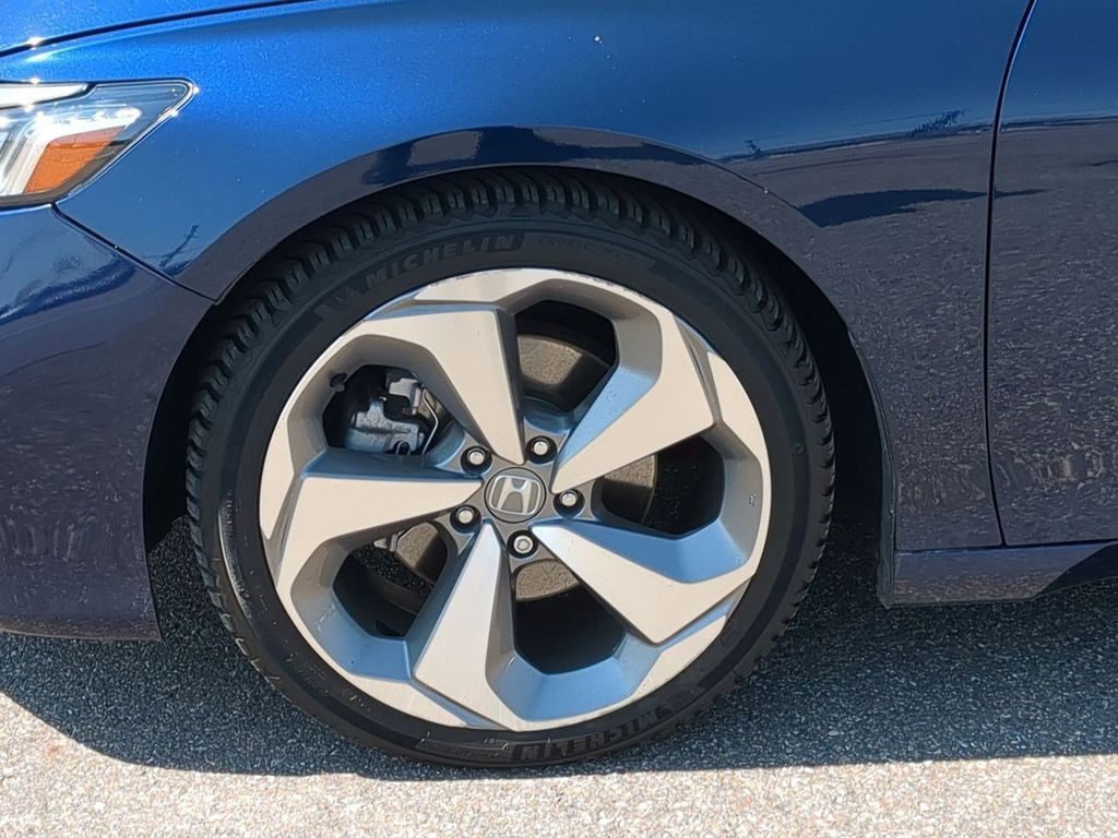 Thumbnail: 2018 Honda Accord - 7