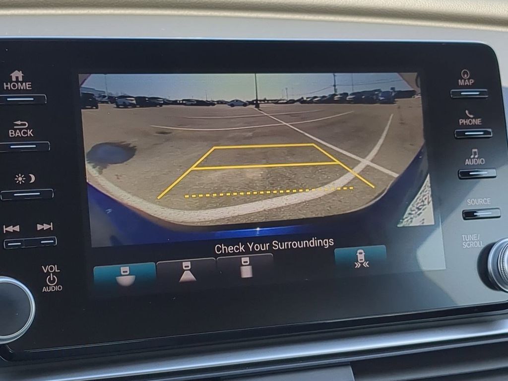 Thumbnail: 2018 Honda Accord - 31