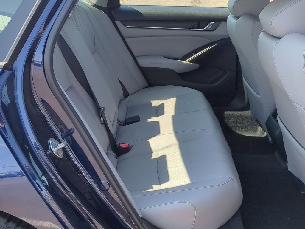 Thumbnail: 2018 Honda Accord - 25