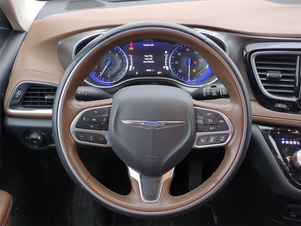 Thumbnail: 2017 Chrysler Pacifica - 13