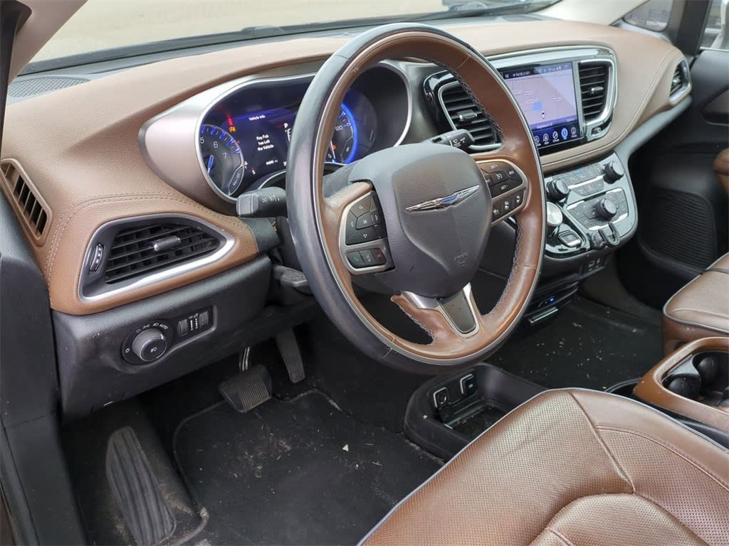 Thumbnail: 2017 Chrysler Pacifica - 2