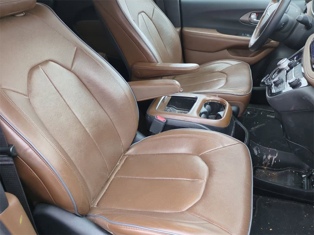 Thumbnail: 2017 Chrysler Pacifica - 28