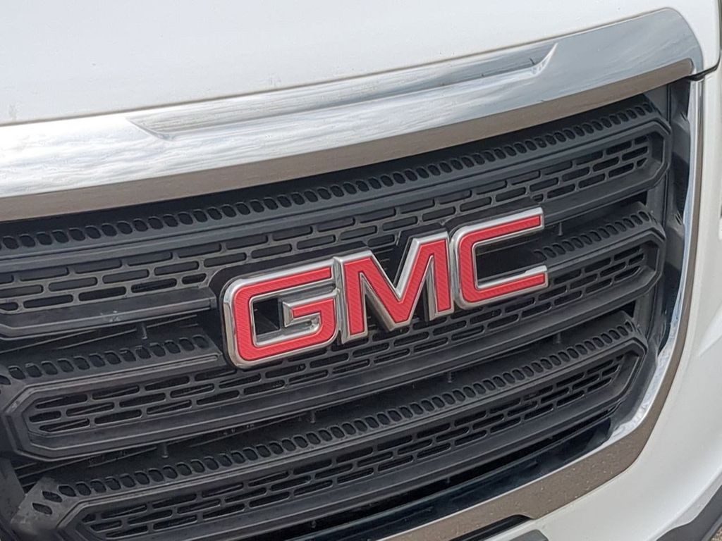 Thumbnail: 2017 GMC Terrain - 24