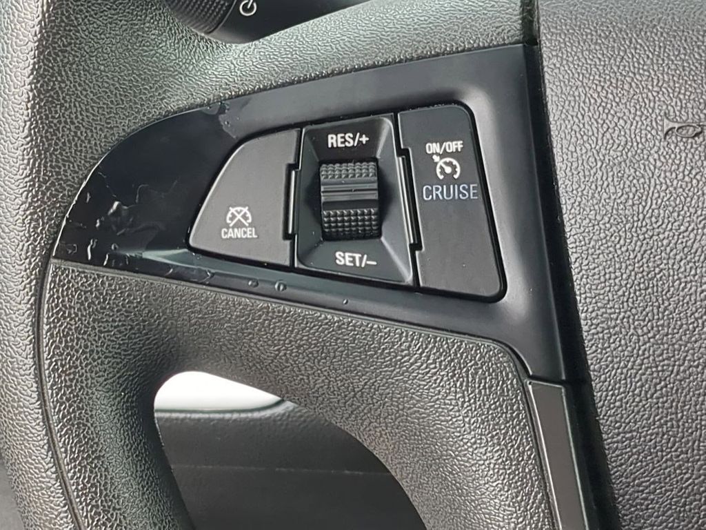 Thumbnail: 2017 GMC Terrain - 28