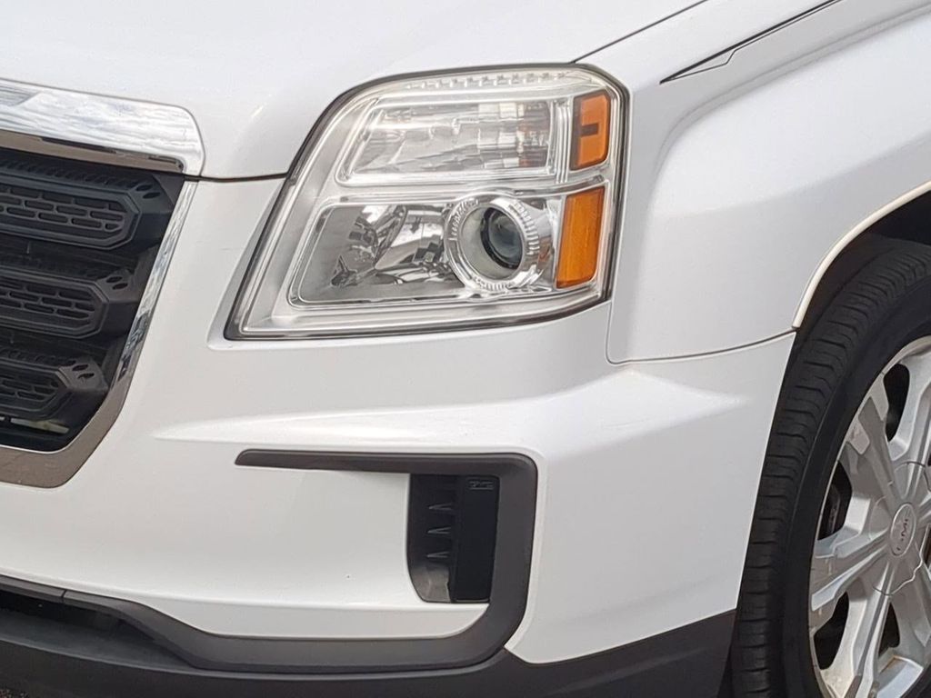 Thumbnail: 2017 GMC Terrain - 23