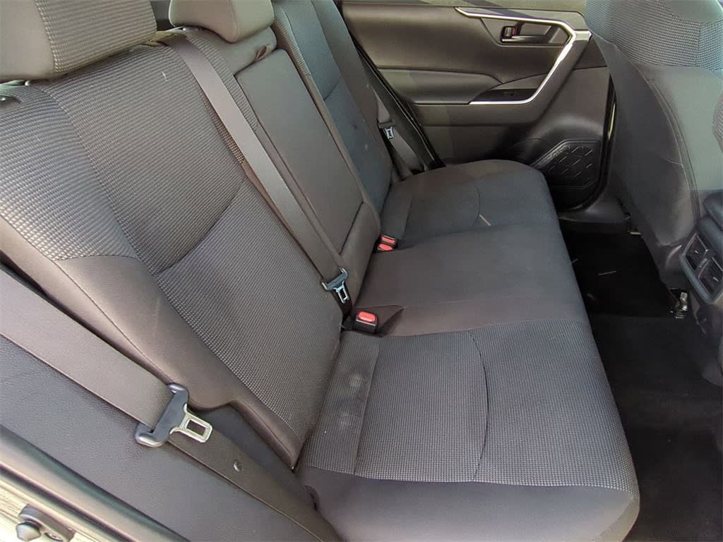 Thumbnail: 2022 Toyota RAV4 - 25