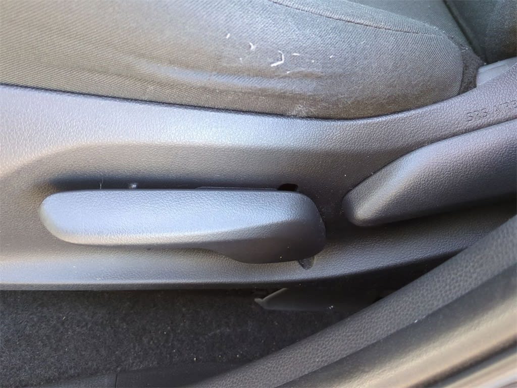 Thumbnail: 2022 Toyota RAV4 - 24