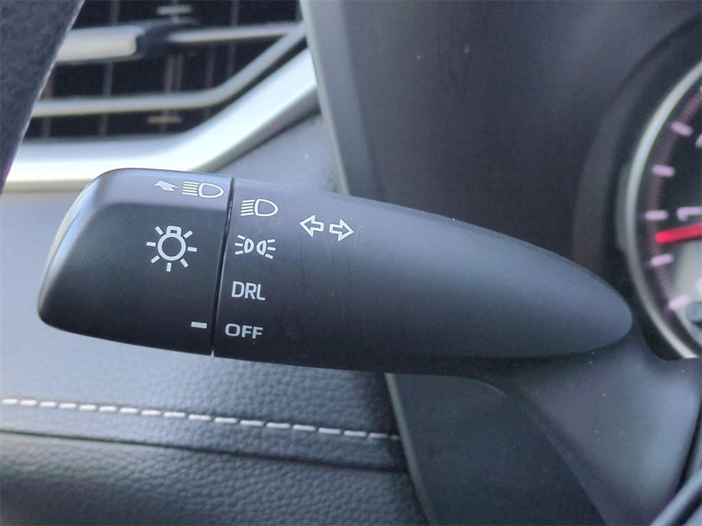 Thumbnail: 2022 Toyota RAV4 - 29