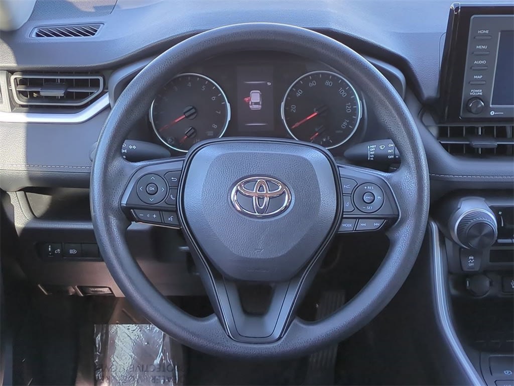 Thumbnail: 2022 Toyota RAV4 - 13
