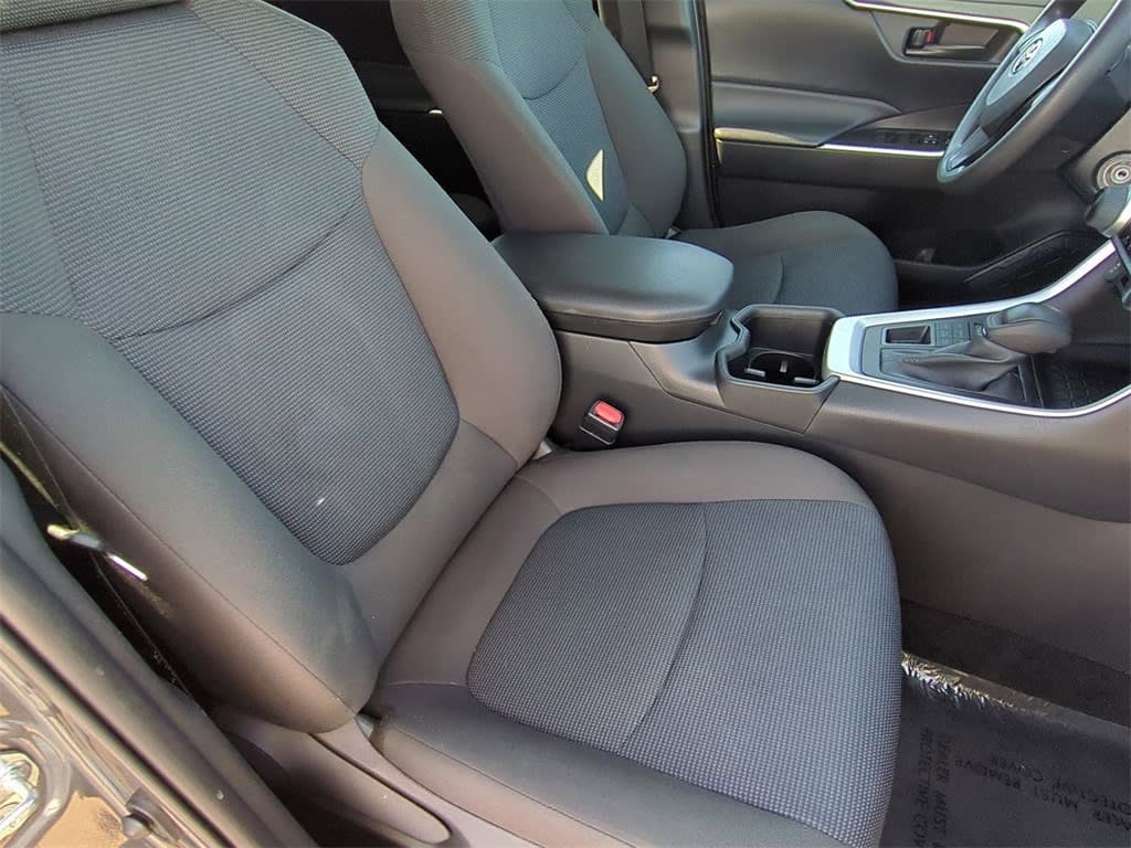 Thumbnail: 2022 Toyota RAV4 - 26