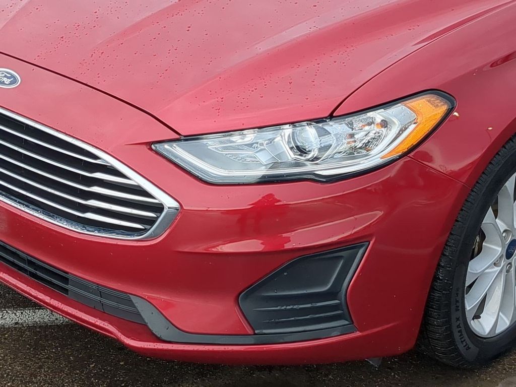 Thumbnail: 2020 Ford Fusion - 21