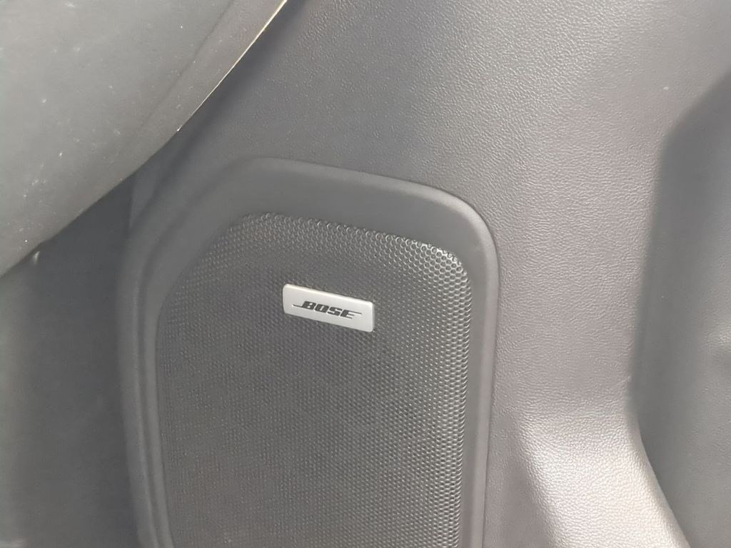 Thumbnail: 2019 Chevrolet Silverado 1500 - 30