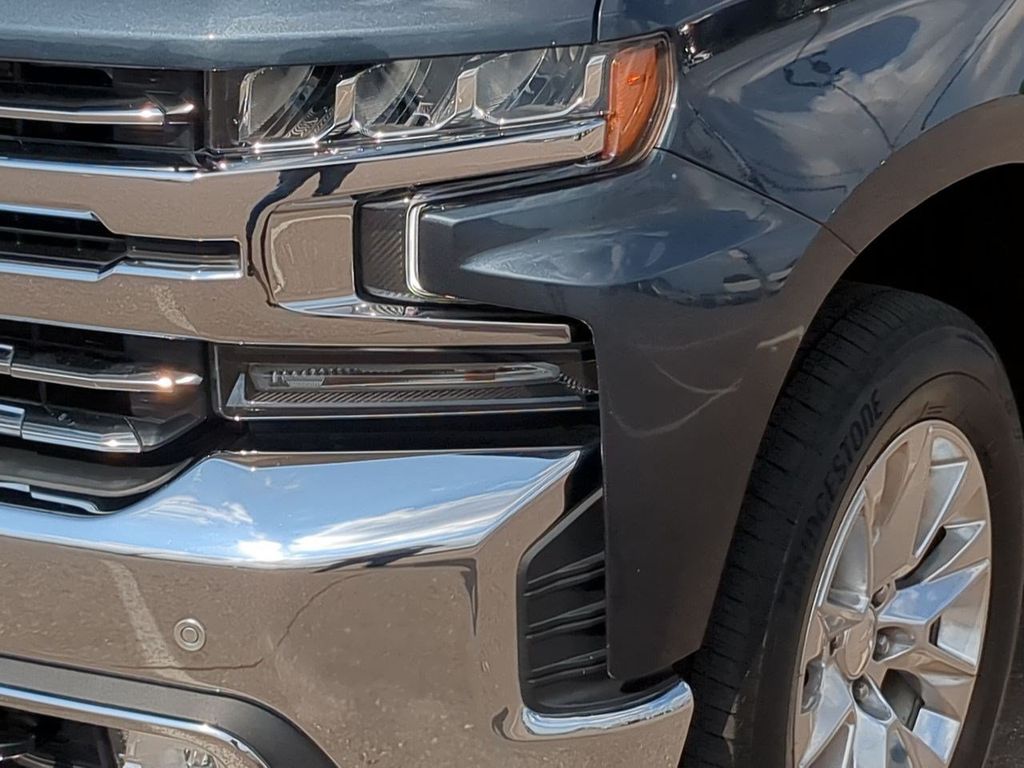 Thumbnail: 2019 Chevrolet Silverado 1500 - 10