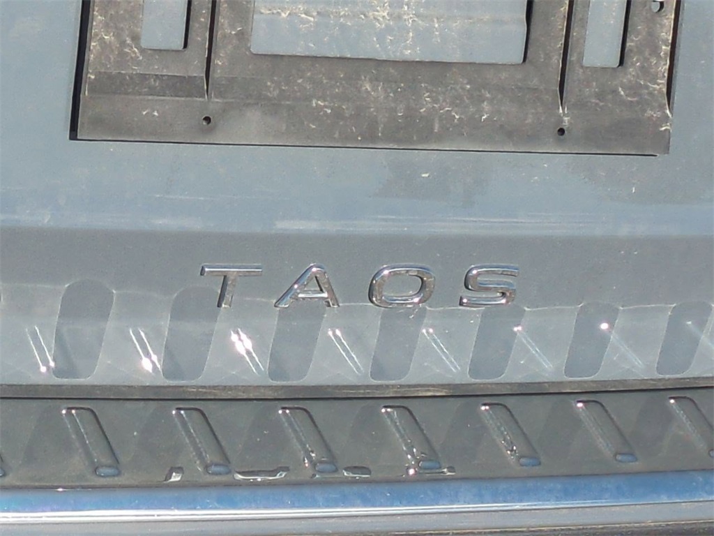 Thumbnail: 2023 Volkswagen Taos - 18