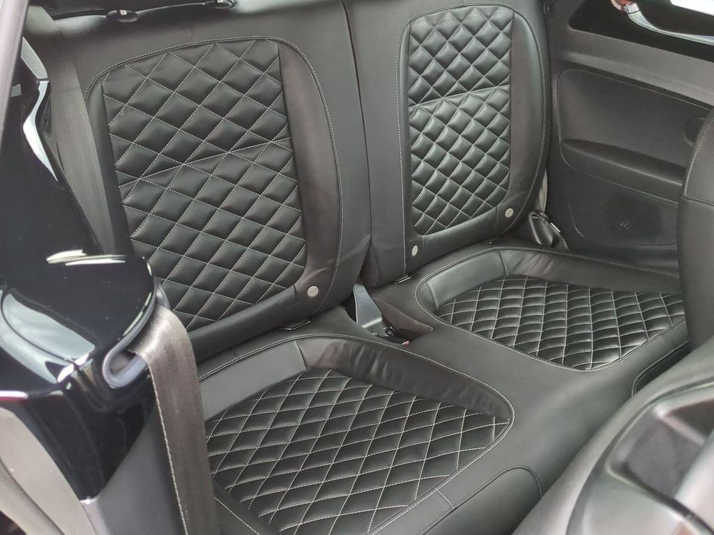 Thumbnail: 2019 Volkswagen Beetle - 14