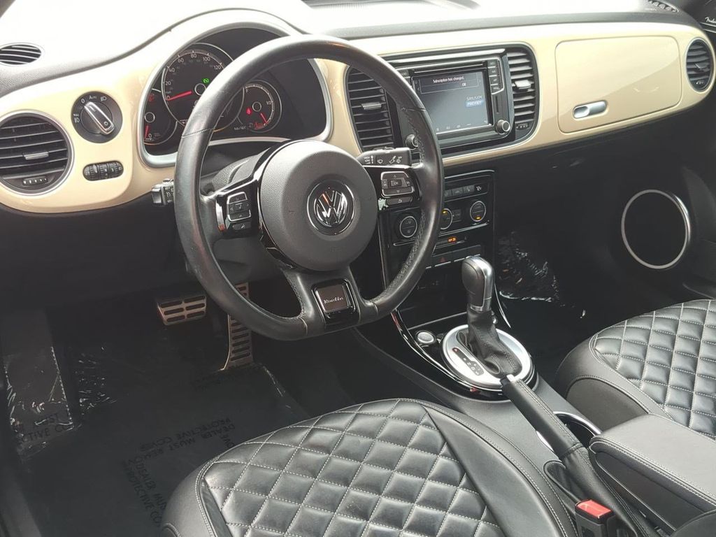 Thumbnail: 2019 Volkswagen Beetle - 2