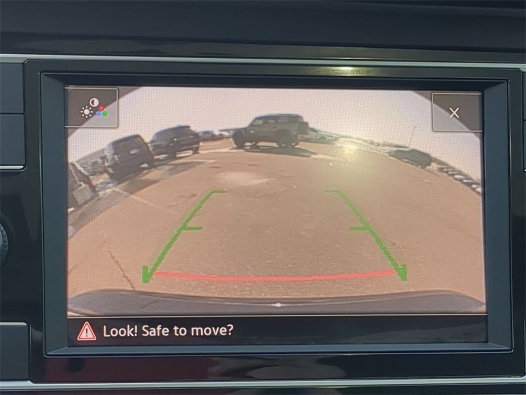 Thumbnail: 2020 Volkswagen Jetta - 32