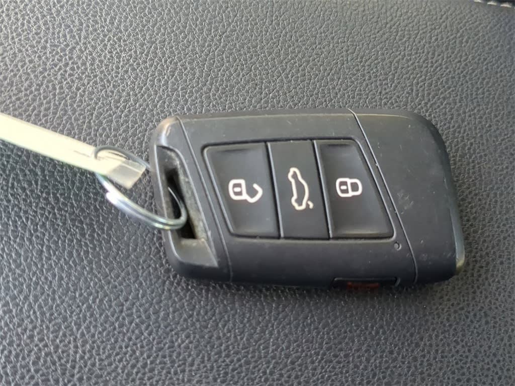 Thumbnail: 2020 Volkswagen Jetta - 18