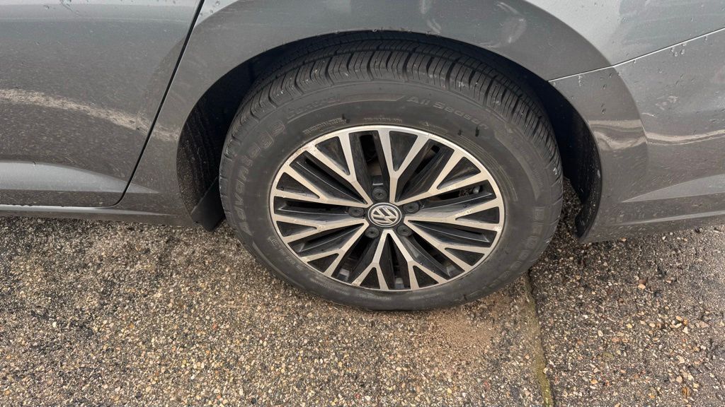 Thumbnail: 2019 Volkswagen Jetta - 20